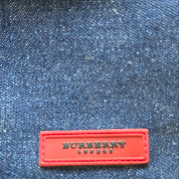 Authentic Burberry Crossbody bag in canvas. A rare and unique luxury bag. - Picture 6 of 8